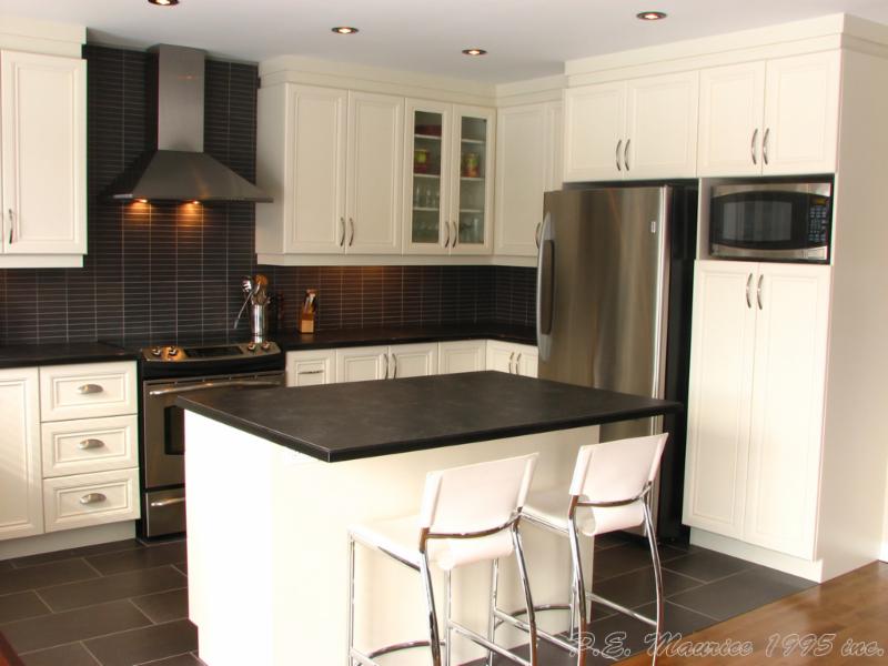 Armoire De Cuisine P E Maurice (1995) Inc SaintJérôme, QC 930